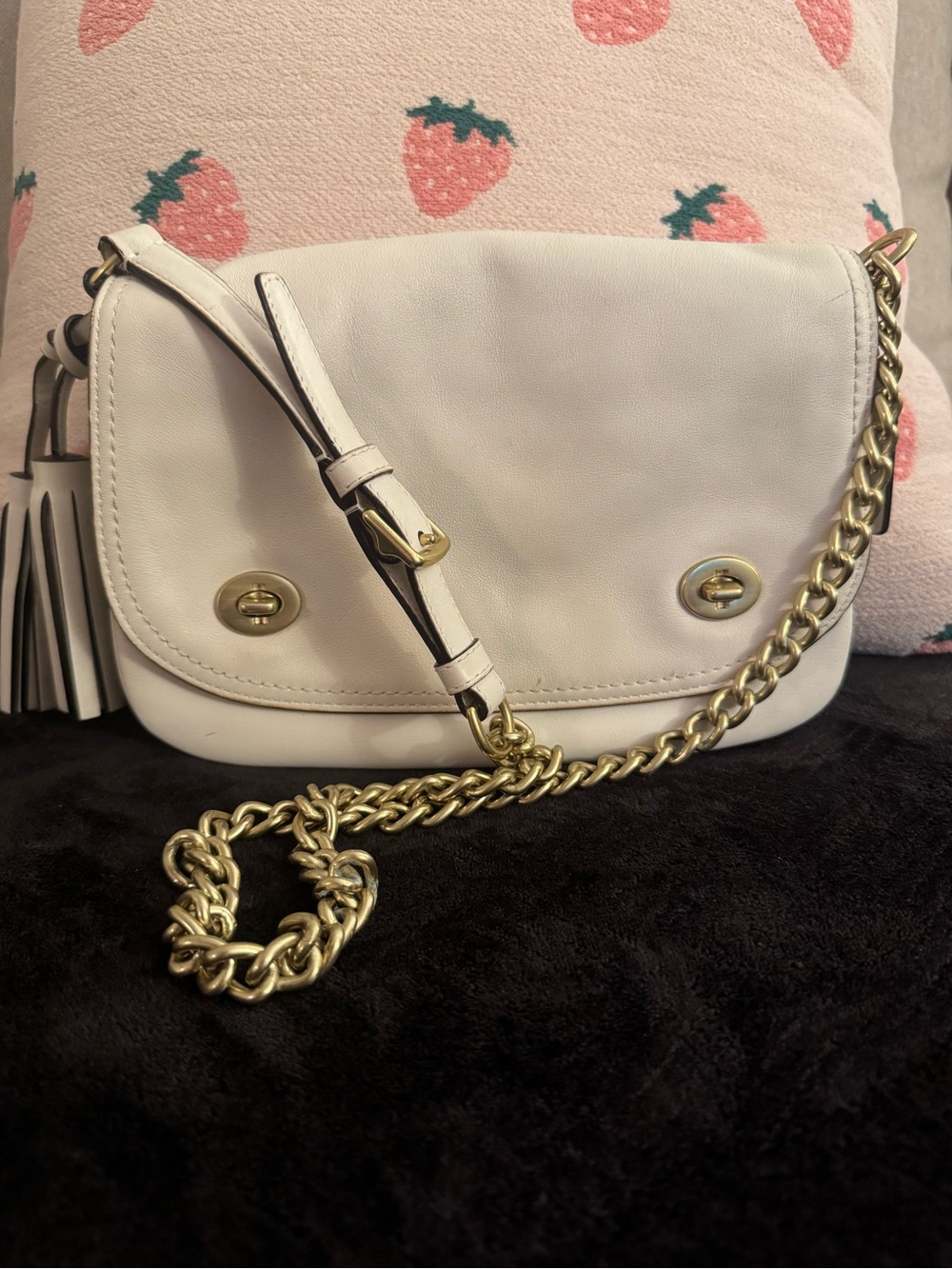 GUC-Coach Ivory Leather Tassel Chain Crossbody Bag Turnlock Flap Gold Hardware